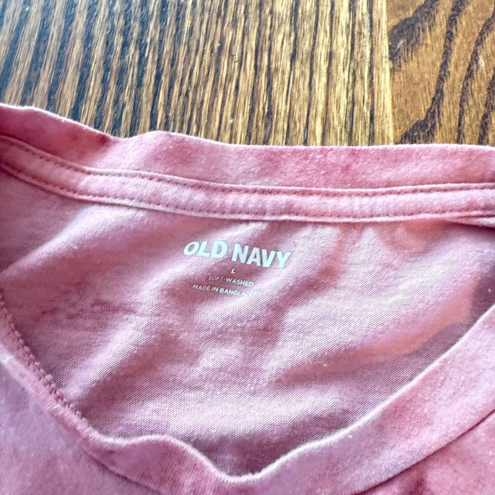 Old Navy Soft Washed Graphic Tee - Picture 2 of 3